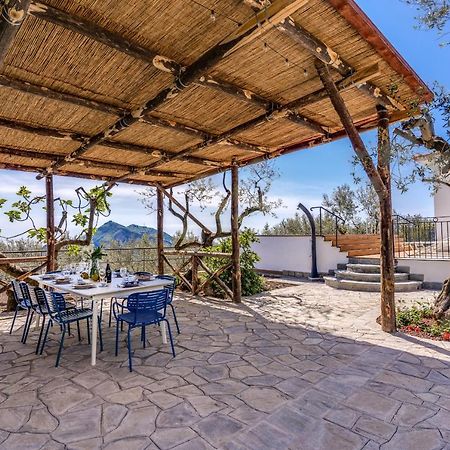 Villa Rusinella Minimalist Retreat With Sea Views 马萨鲁布朗斯 外观 照片