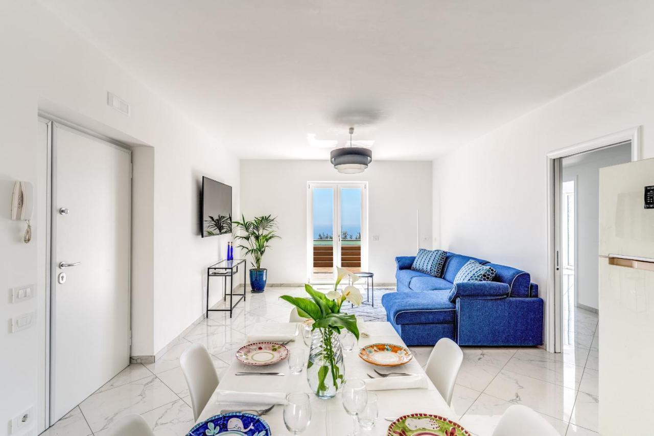 Villa Rusinella Minimalist Retreat With Sea Views 马萨鲁布朗斯 外观 照片