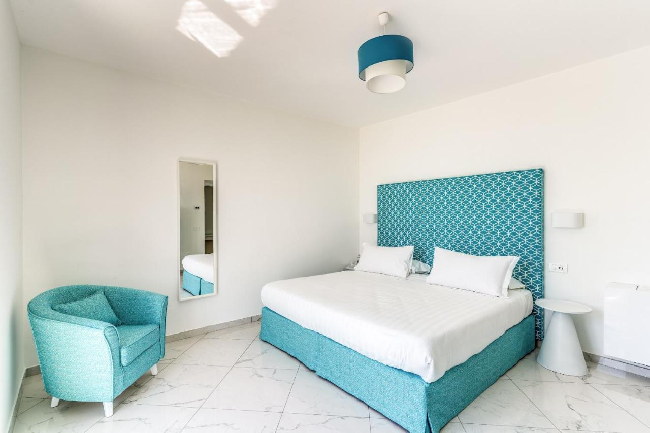 Villa Rusinella Minimalist Retreat With Sea Views 马萨鲁布朗斯 外观 照片