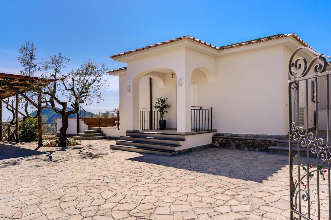 Villa Rusinella Minimalist Retreat With Sea Views 马萨鲁布朗斯 外观 照片