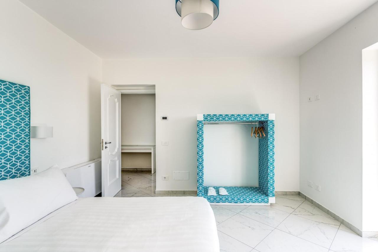 Villa Rusinella Minimalist Retreat With Sea Views 马萨鲁布朗斯 外观 照片